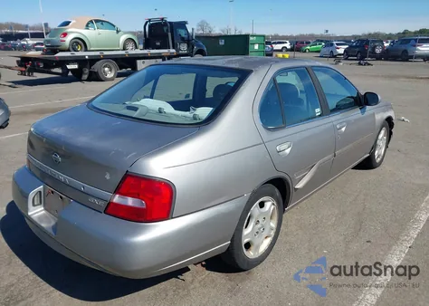 2000 Nissan Altima Gle/Gxe/Se/Xe z USA, uszkodzony, nr VIN 1N4DL01D2YC193620